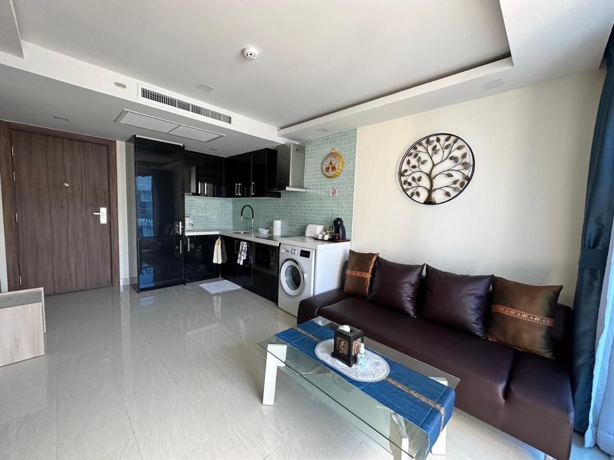 Luxury Business Suits In Grand Avenue By Pattaya City Estates Zewnętrze zdjęcie