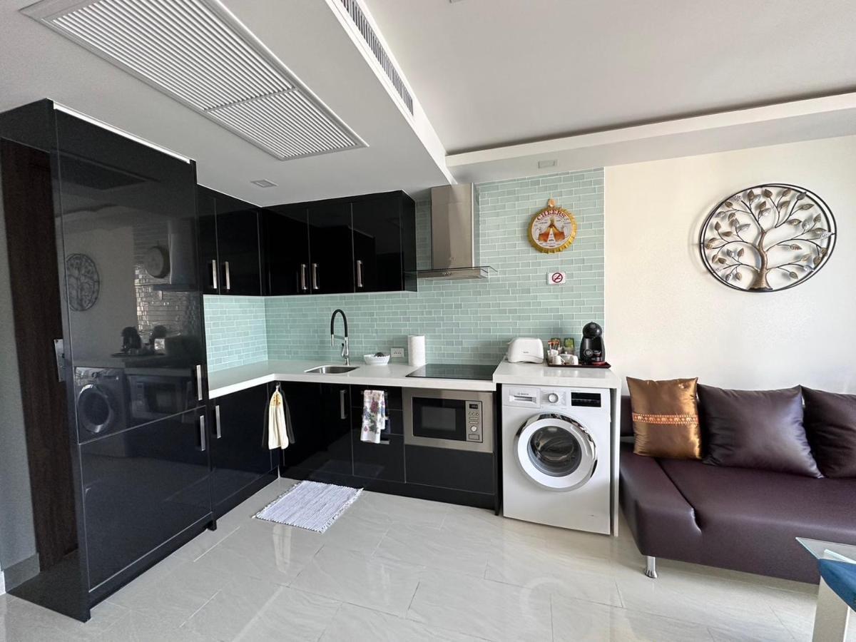 Luxury Business Suits In Grand Avenue By Pattaya City Estates Zewnętrze zdjęcie