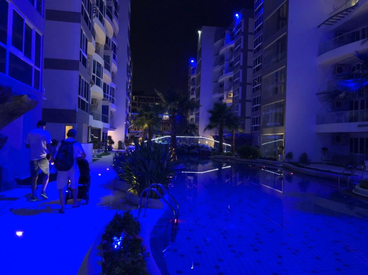 Luxury Business Suits In Grand Avenue By Pattaya City Estates Zewnętrze zdjęcie